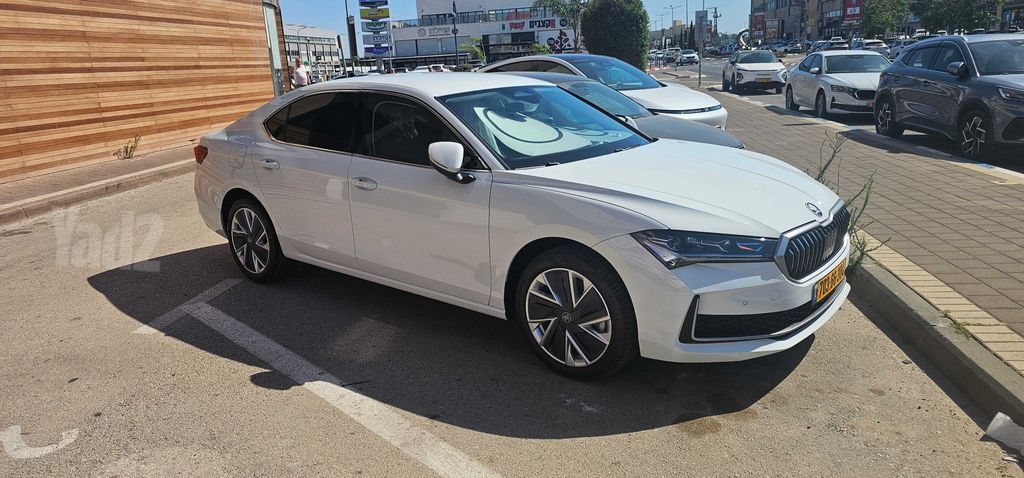 סופרב Style אוט׳ 2.0 (204 כ״ס)