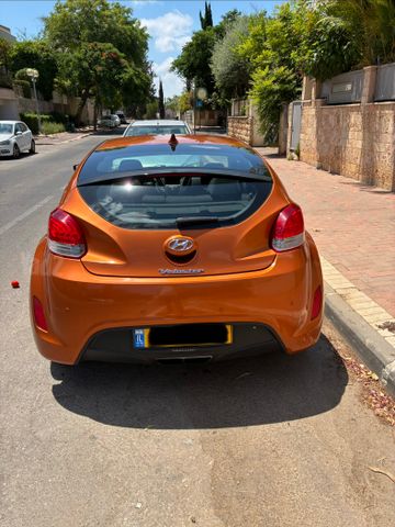 יונדאי ולוסטר