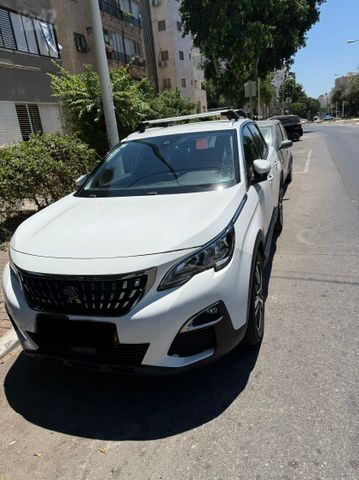 פיג'ו 3008