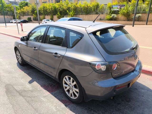 מאזדה 3