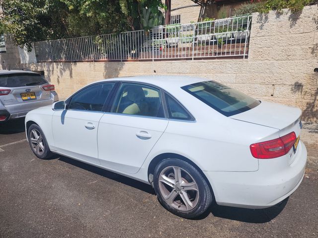 מודעת רכב אאודי A4