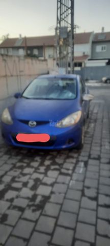 מודעת רכב מאזדה 2