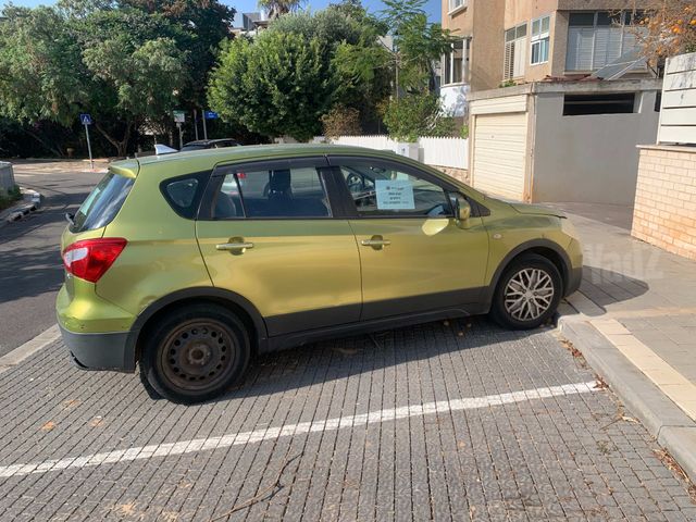 סוזוקי קרוסאובר