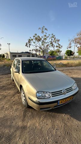 גולף Comfortline אוט׳ בנזין 5 דל 1.6 (102 כ״ס) [2003-2005]