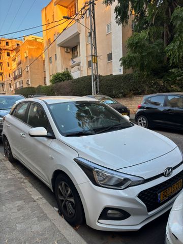 מודעת רכב יונדאי i20