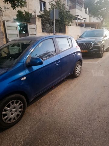 מודעת רכב יונדאי i20