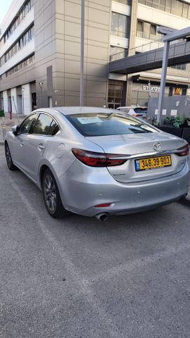 6 Luxury אוט׳ 2.0 (165 כ״ס) [2018-2026]