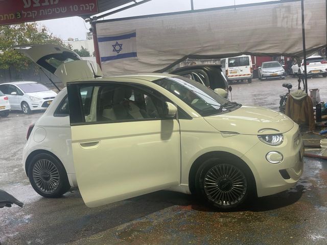 פיאט 500E