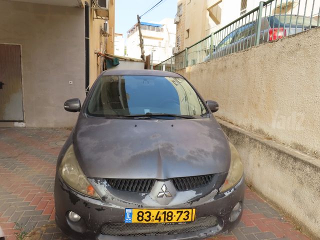 מיצובישי גרנדיס
