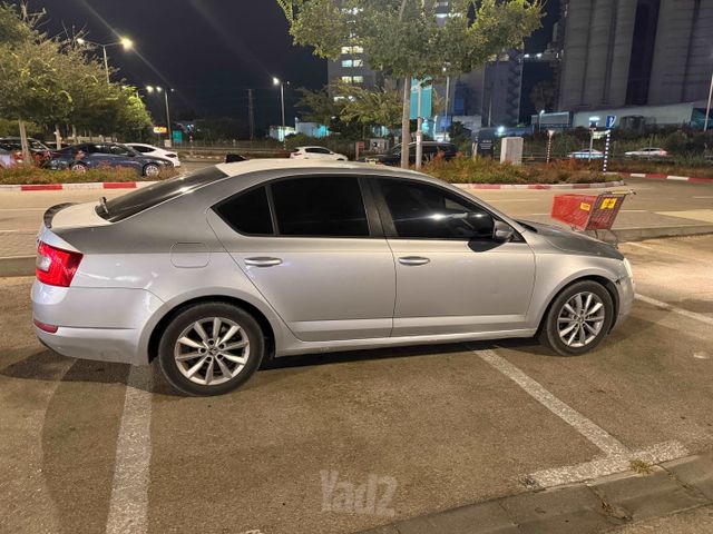 סקודה אוקטביה