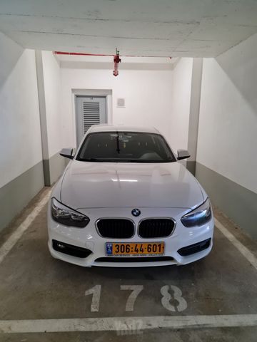 מודעת רכב ב מ וו סדרה 1