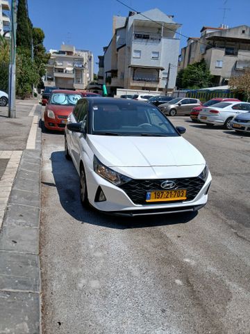 יונדאי i20
