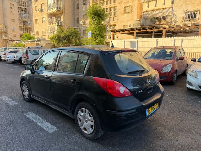 ניסאן טידה