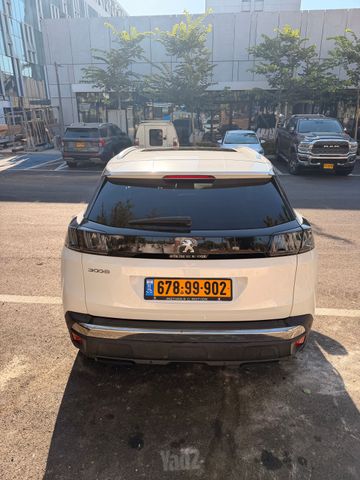 פיג'ו 3008