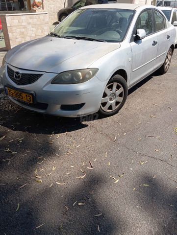 מודעת רכב מאזדה 3