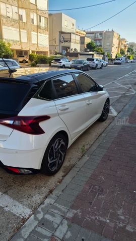 יונדאי i20
