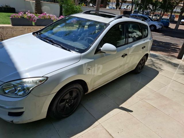 יונדאי i30