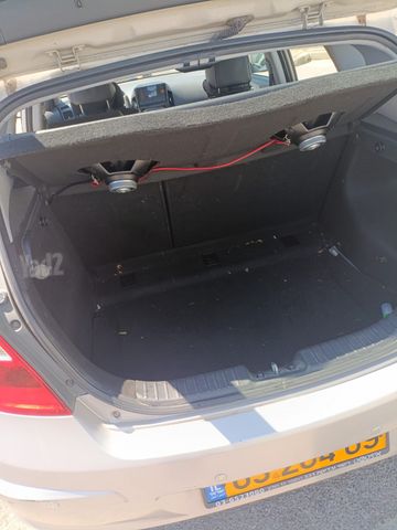 יונדאי i30