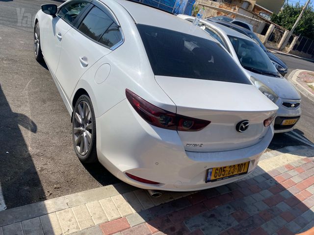 מאזדה 3