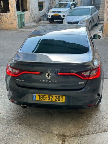 רנו מגאן