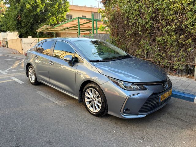 טויוטה קורולה