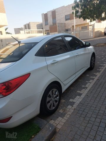 יונדאי אקסנט i25