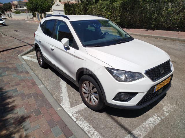 סיאט ארונה