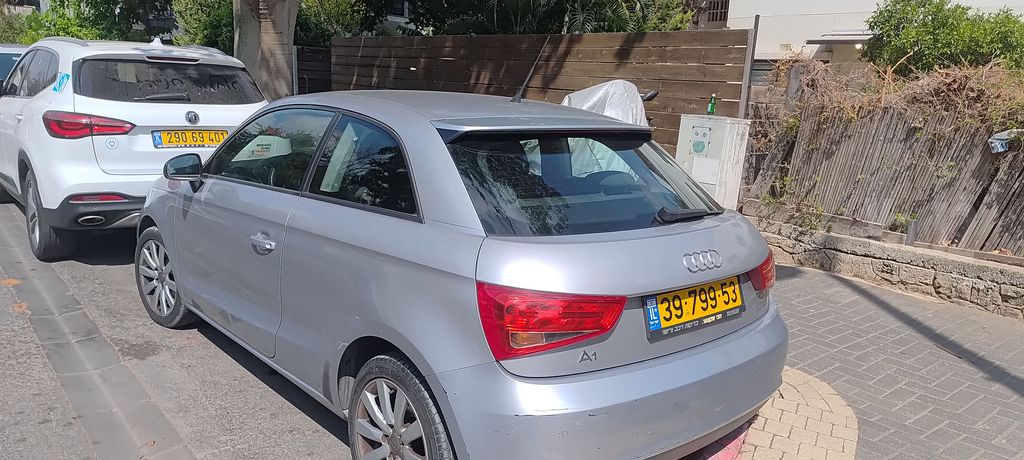 אאודי A1