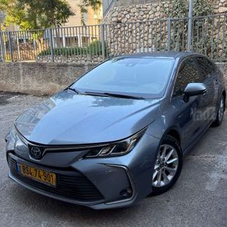 טויוטה קורולה