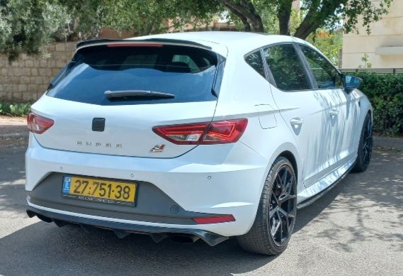 סיאט לאון