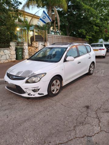 יונדאי i30