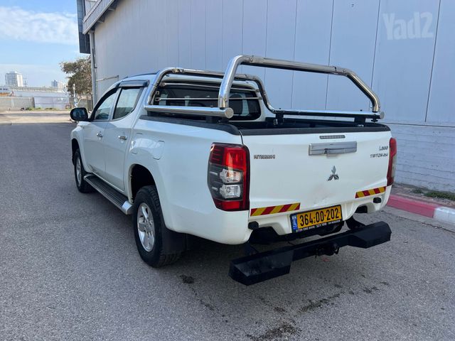 מיצובישי טרייטון / L200