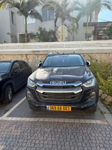 מודעת רכב איסוזו די-מקס