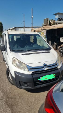 מודעת רכב סיטרואן ג'אמפי
