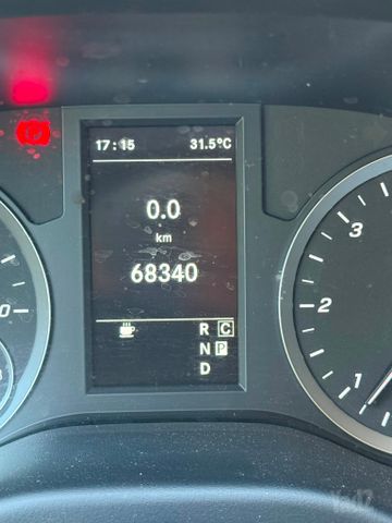 מודעת רכב מרצדס-בנץ ויטו