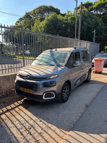 מודעת רכב סיטרואן ברלינגו