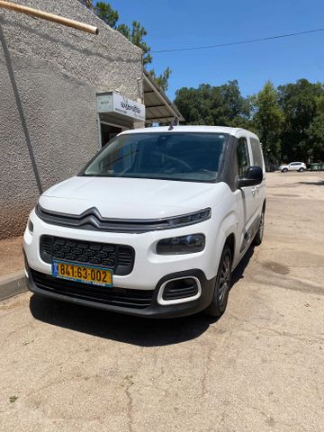 מודעת רכב סיטרואן ברלינגו