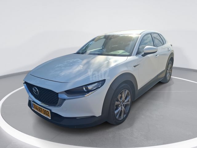 מודעת רכב מאזדה CX-30