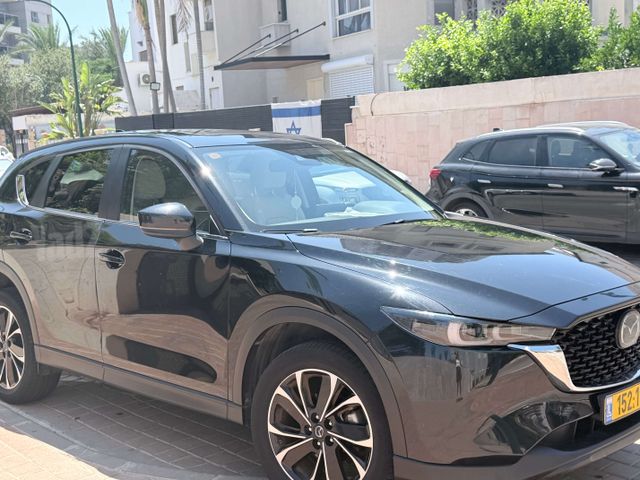 מודעת רכב מאזדה CX-5