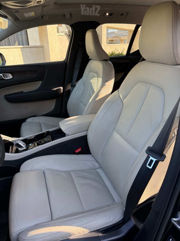 וולוו XC40
