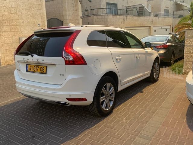 וולוו XC60