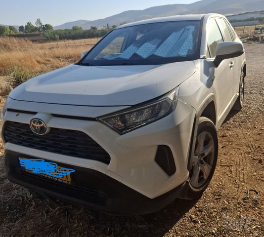 טויוטה RAV4