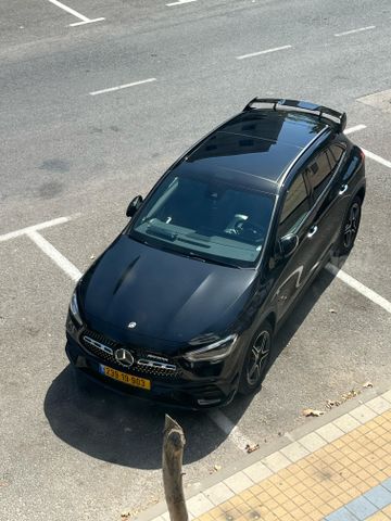 מרצדס-בנץ GLA