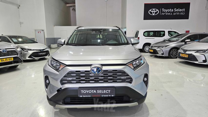 מודעת רכב טויוטה RAV4