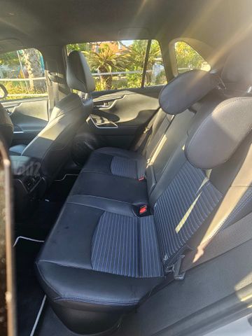 טויוטה RAV4