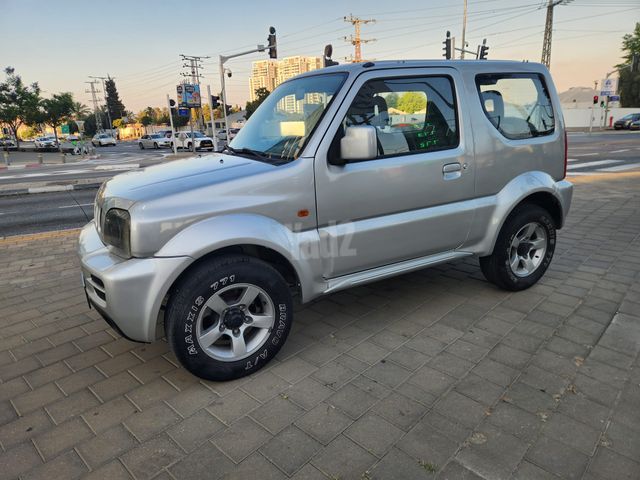 ג'ימני 4X4 JLX-L אוט׳ 1.3 (85 כ״ס)