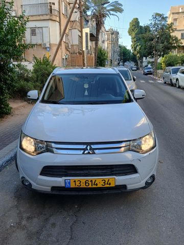 מיצובישי אאוטלנדר