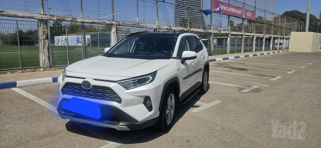 טויוטה RAV4