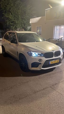 ב מ וו X5