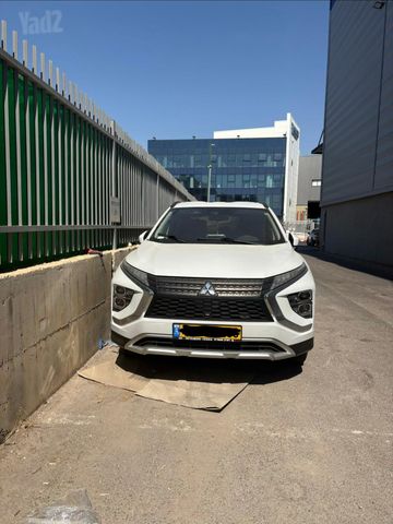 מודעת רכב מיצובישי אקליפס קרוס